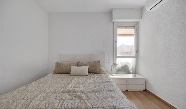 Brukt - Apartment -
Torrevieja - Centro