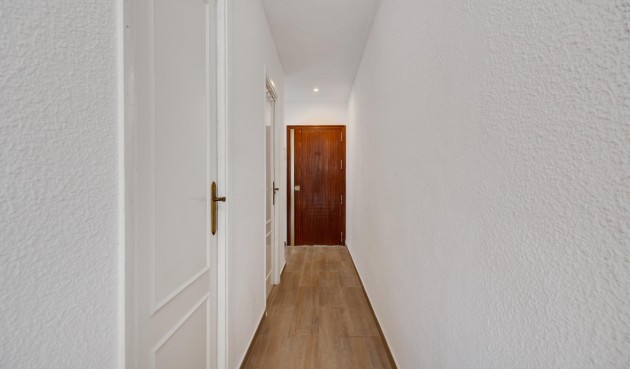 Brukt - Apartment -
Torrevieja - Centro