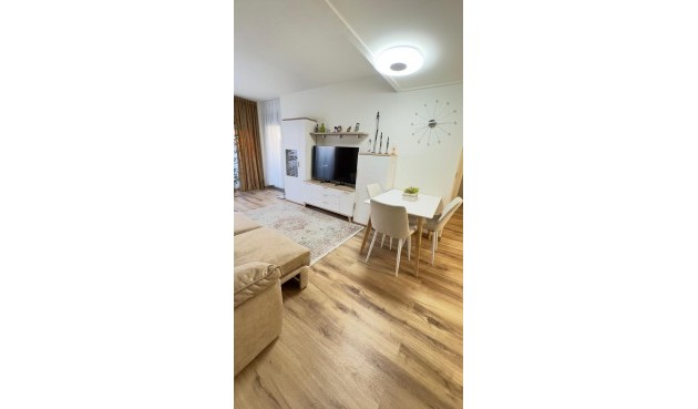 Återförsäljning - Bungalow -
Torrevieja - Costa Blanca