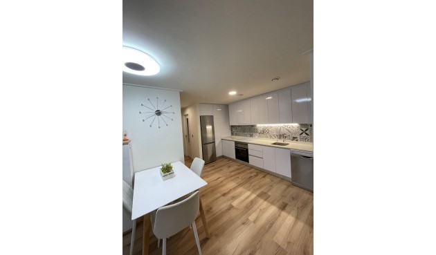 Återförsäljning - Bungalow -
Torrevieja - Costa Blanca