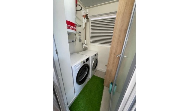 Återförsäljning - Bungalow -
Torrevieja - Costa Blanca