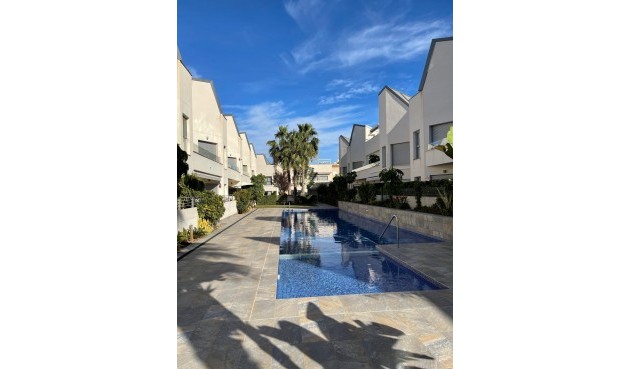 Återförsäljning - Bungalow -
Torrevieja - Costa Blanca