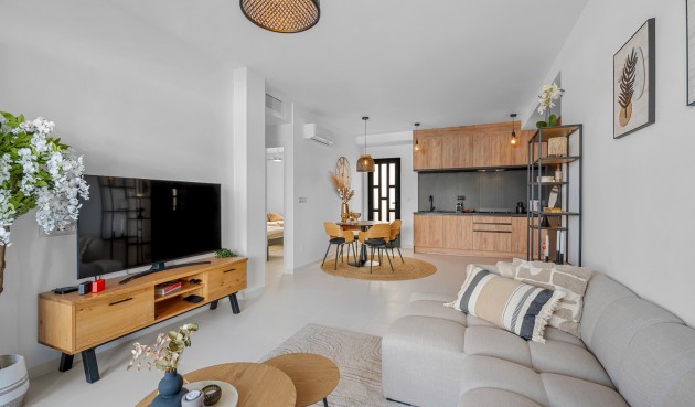 Resale - Apartment -
San Miguel de Salinas - Inland