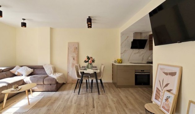 Brukt - Apartment -
Torrevieja - Centro