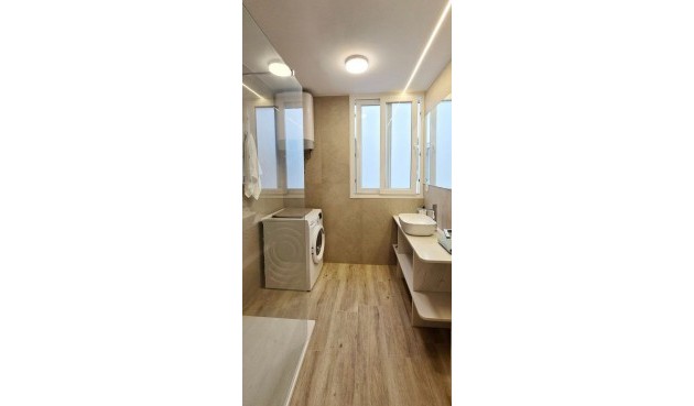 Brukt - Apartment -
Torrevieja - Centro