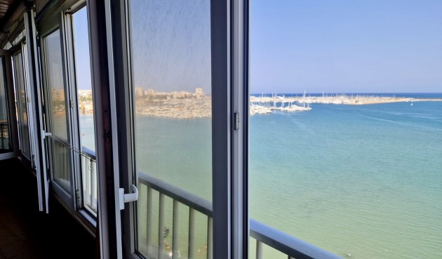 Resale - Apartment -
Torrevieja - Costa Blanca