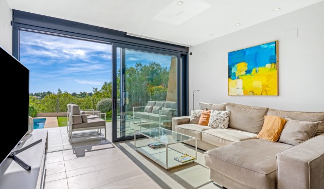 Resale - Villa -
Orihuela Costa - Costa Blanca