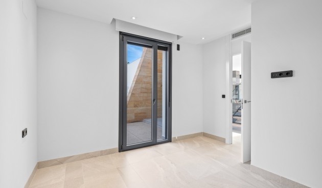 Resale - Villa -
Orihuela Costa - Costa Blanca