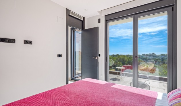 Resale - Villa -
Orihuela Costa - Costa Blanca