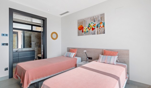 Resale - Villa -
Orihuela Costa - Costa Blanca