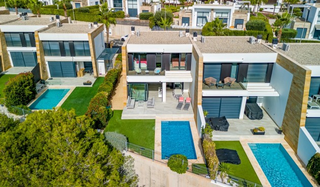 Resale - Villa -
Orihuela Costa - Costa Blanca