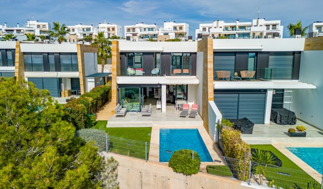 Resale - Villa -
Orihuela Costa - Costa Blanca