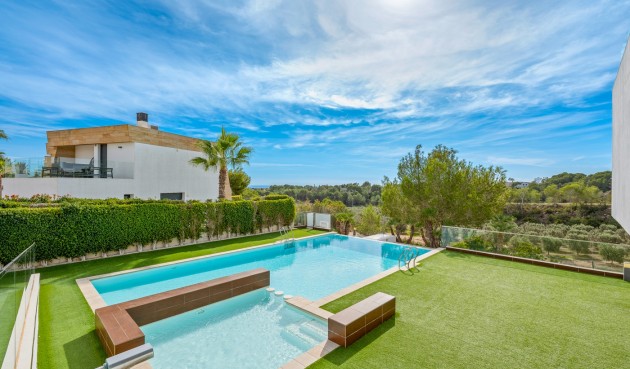 Resale - Villa -
Orihuela Costa - Costa Blanca