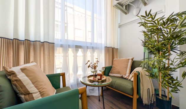 Resale - Apartment -
Torrevieja - Costa Blanca