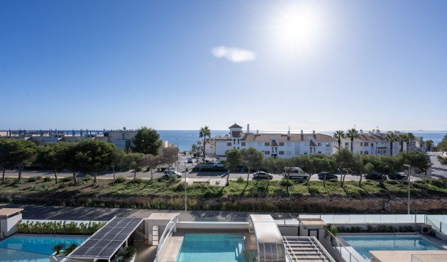 Brukt - Villa -
Orihuela Costa - Costa Blanca