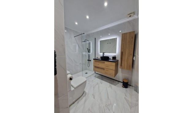 Resale - Duplex -
Playa Flamenca - Costa Blanca