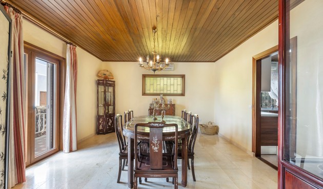 Brukt - Villa -
Orihuela Costa - Costa Blanca