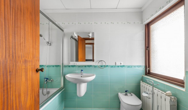 Brukt - Villa -
Orihuela Costa - Costa Blanca