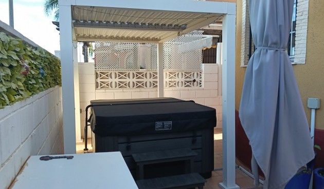 Brukt - Villa -
Los Montesinos - Costa Blanca