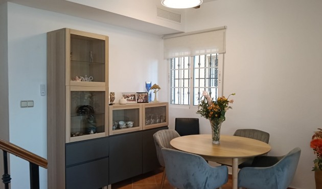 Brukt - Villa -
Los Montesinos - Costa Blanca