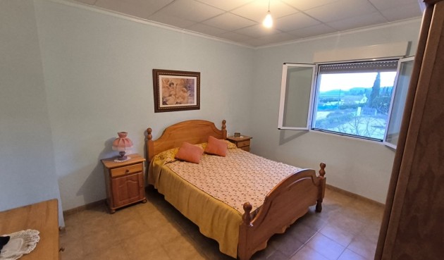 Resale - Villa -
Yecla - Inland