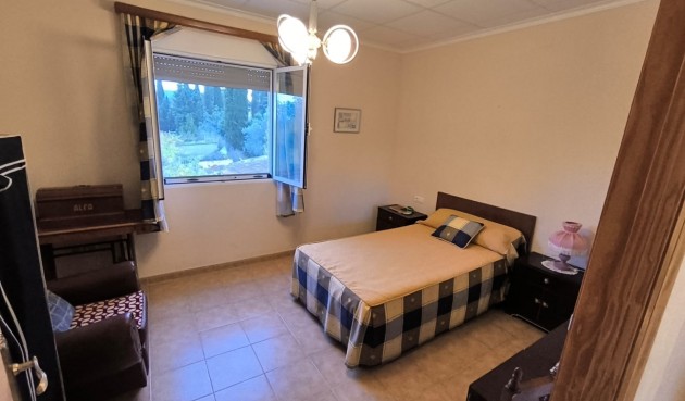 Resale - Villa -
Yecla - Inland