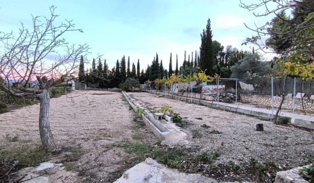 Resale - Villa -
Yecla - Inland