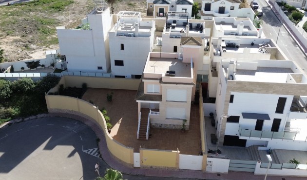 Reventa - Villa -
Orihuela Costa - Costa Blanca