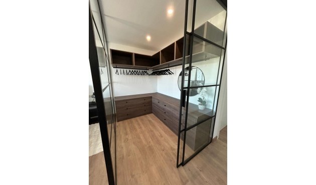 Återförsäljning - Town House -
Dolores - Costa Blanca