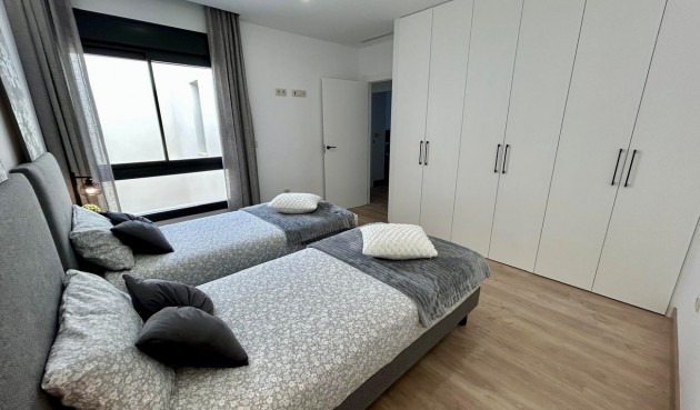 Återförsäljning - Town House -
Dolores - Costa Blanca