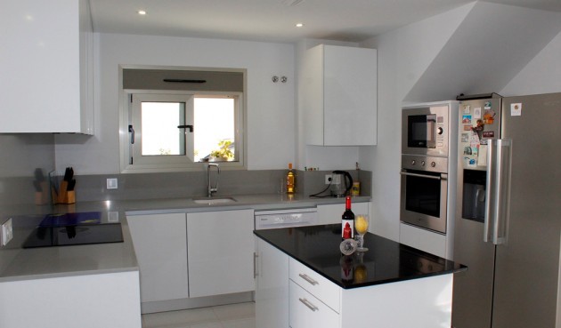 Resale - Villa -
San Miguel de Salinas - Inland