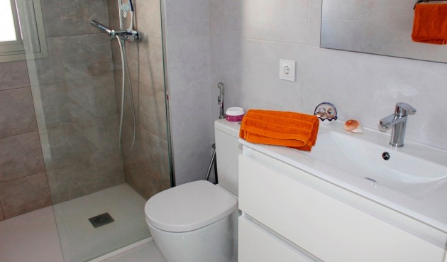 Resale - Villa -
San Miguel de Salinas - Inland