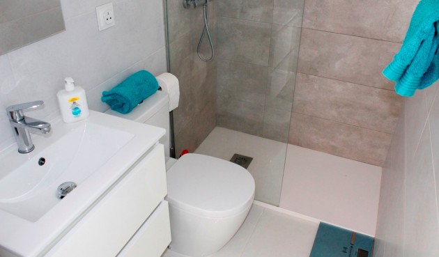 Resale - Villa -
San Miguel de Salinas - Inland