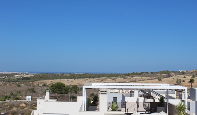 Resale - Villa -
San Miguel de Salinas - Inland