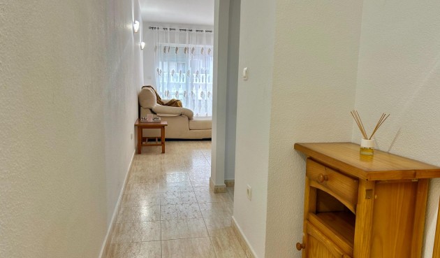Resale - Apartment -
Torrevieja - Estacion De Autobuses