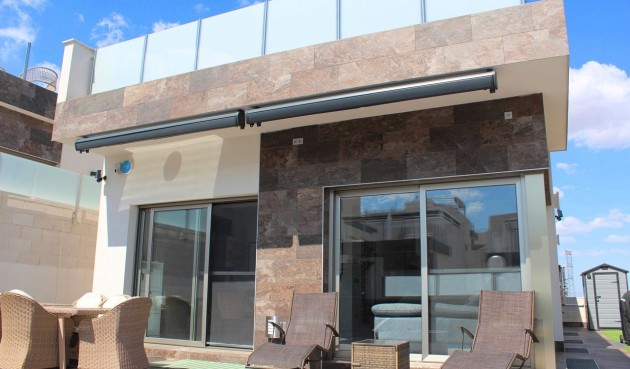 Brukt - Villa -
Orihuela Costa - Costa Blanca