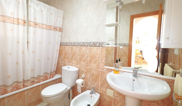 Brukt - Apartment -
Torrevieja - Acequion