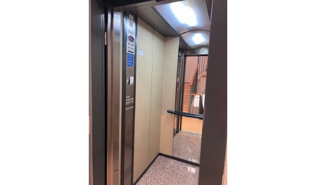 Reventa - Apartment -
Torrevieja - CENTRO CASCO URBANO