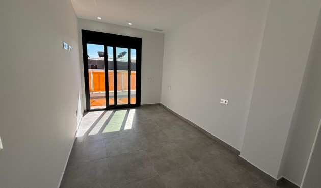 Resale - Apartment -
Torrevieja - Estacion De Autobuses