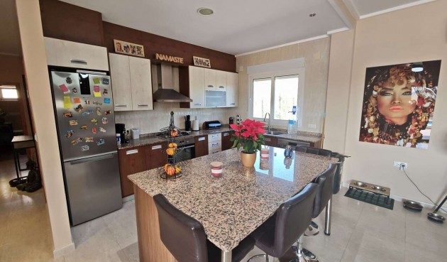 Resale - Villa -
Sax - Inland