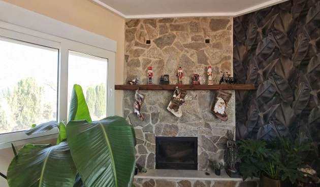 Resale - Villa -
Sax - Inland