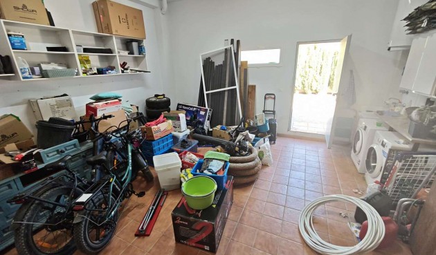 Resale - Villa -
Sax - Inland