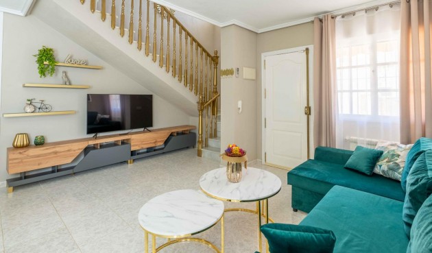 Resale - Villa -
Orihuela Costa - Punta Prima