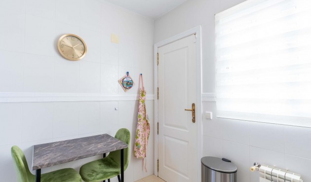 Resale - Villa -
Orihuela Costa - Punta Prima