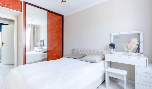 Resale - Villa -
Orihuela Costa - Punta Prima