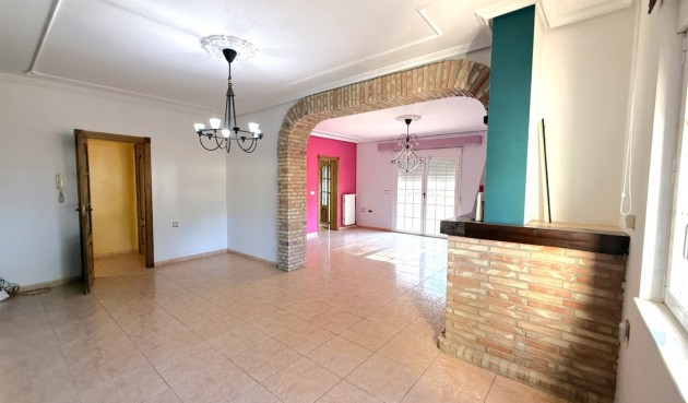 Resale - Villa -
Pilar de la Horadada - Costa Blanca