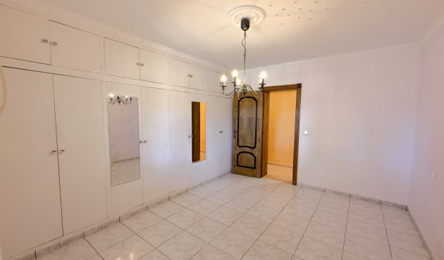 Resale - Villa -
Pilar de la Horadada - Costa Blanca