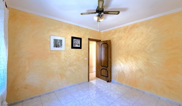 Resale - Villa -
Pilar de la Horadada - Costa Blanca