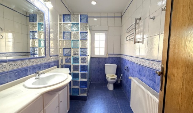 Resale - Villa -
Pilar de la Horadada - Costa Blanca