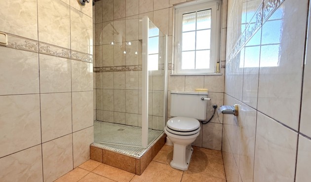 Resale - Villa -
Pilar de la Horadada - Costa Blanca